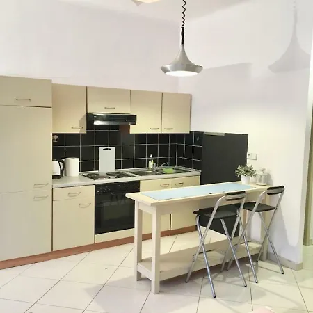 Nowogrodzka Cozy Studio Apartment *